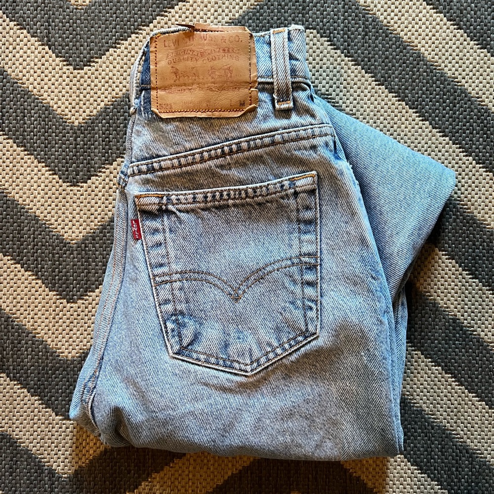LEVIS - Picture 2 of 4